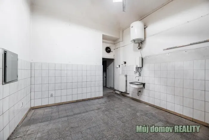 Pronájem restaurace, Praha - Libeň, Sokolovská, 120 m2