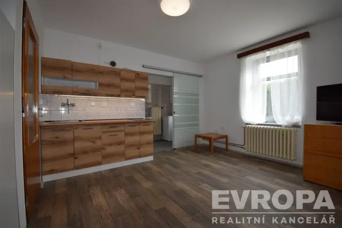 Pronájem bytu 1+kk, Štipoklasy, 24 m2