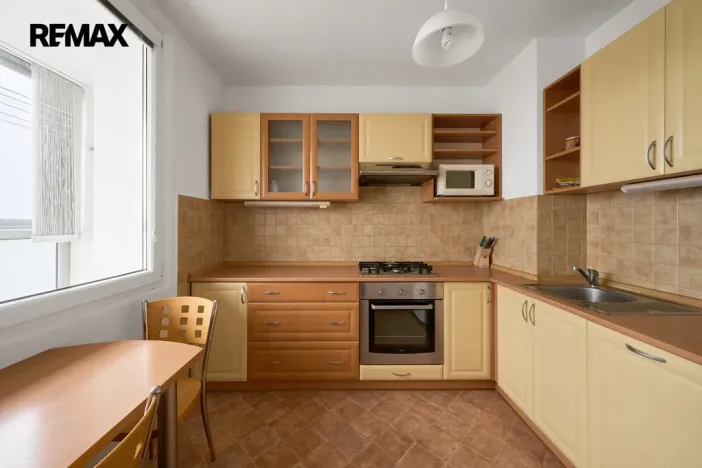 Pronájem bytu 2+1, Pardubice - Zelené Předměstí, nábřeží Závodu míru, 59 m2