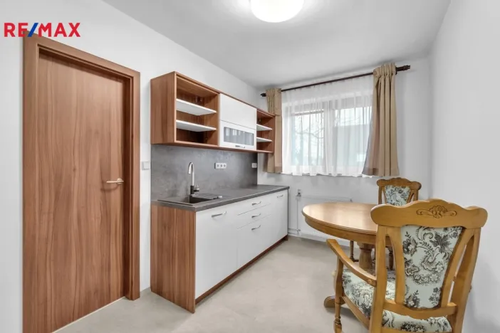 Prodej rodinného domu, Smiřice, Husova, 250 m2