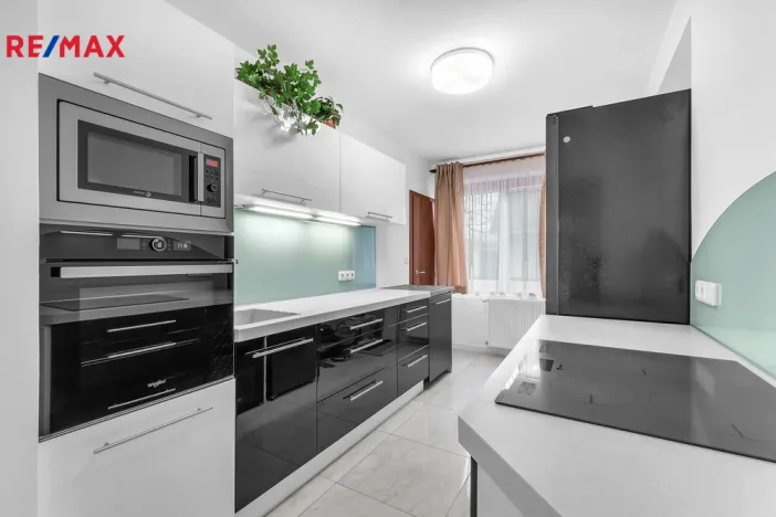 Prodej rodinného domu, Smiřice, Husova, 250 m2