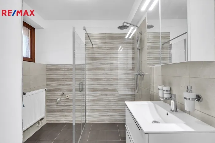 Prodej rodinného domu, Smiřice, Husova, 250 m2