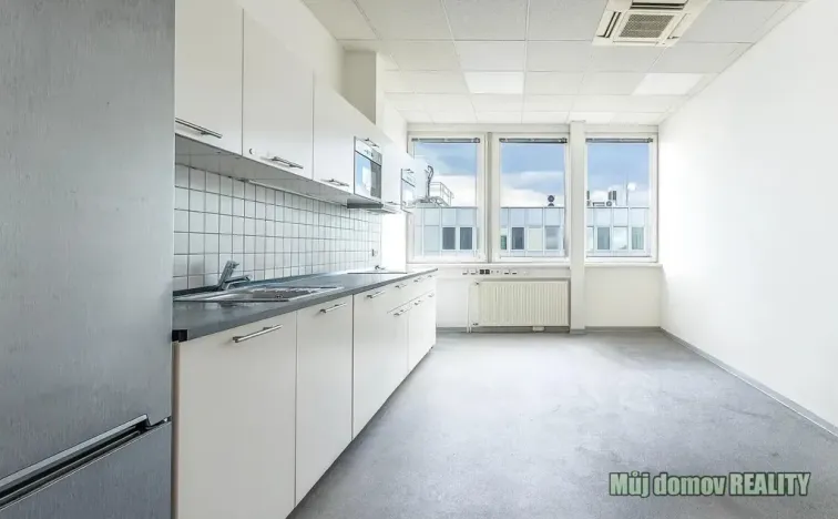 Pronájem kanceláře, Praha - Strašnice, V olšinách, 50 m2