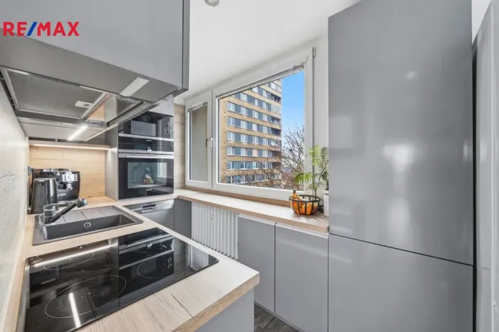 Prodej bytu 4+1, Hradec Králové - Slezské Předměstí, Bratří Štefanů, 73 m2