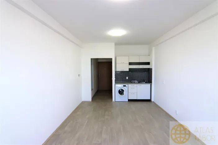 Pronájem bytu 1+kk, Tábor, Kpt. Jaroše, 25 m2