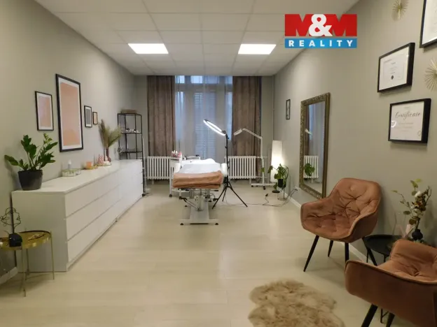 Pronájem obchodního prostoru, Jablonec nad Nisou, Riegrova, 28 m2