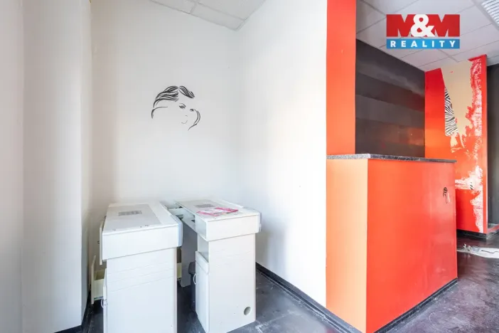 Pronájem obchodního prostoru, Nový Bor, Tř. T. G. Masaryka, 28 m2