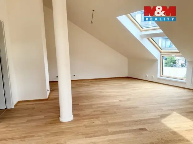 Prodej bytu 2+kk, Praha - Střížkov, Střížkovská, 66 m2