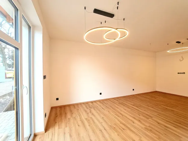 Prodej rodinného domu, Stochov, náměstí u dubu, 96 m2