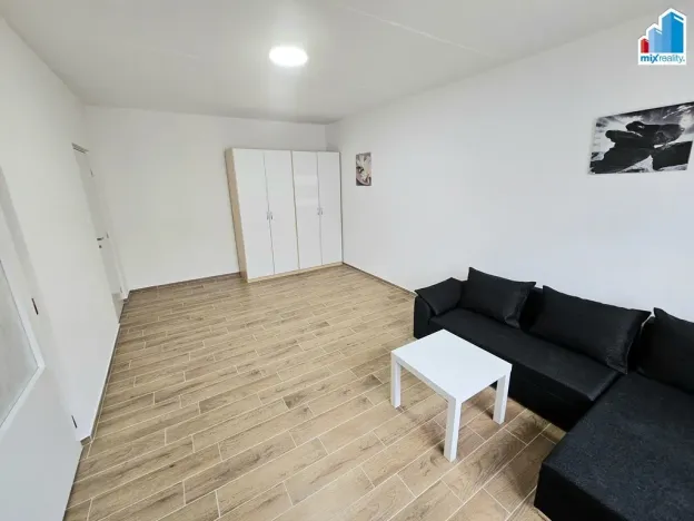 Pronájem bytu 1+1, Holýšov, Pod Makovým vrchem, 40 m2