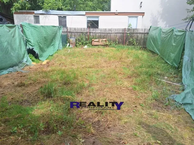 Prodej zahrady, Jesenice, Školní, 86 m2