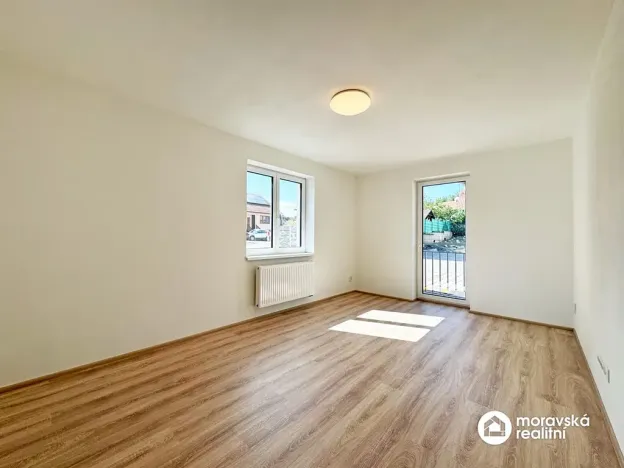 Pronájem bytu 2+1, Vémyslice, 55 m2