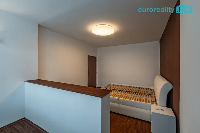 Prodej bytu 3+1, Horní Slavkov, Dlouhá, 65 m2