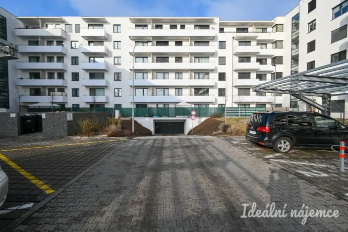 Pronájem bytu 1+kk, 33 m2