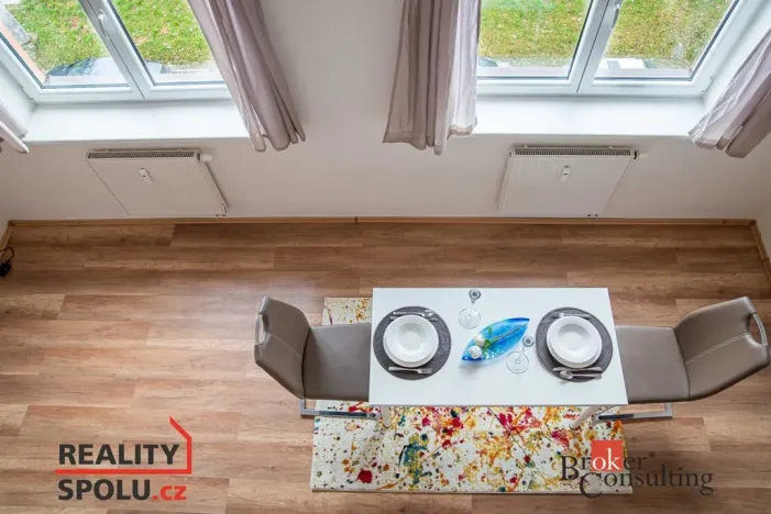 Prodej bytu 2+kk, Šestajovice, Komenského, 69 m2