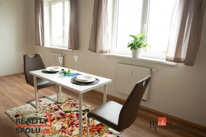 Prodej bytu 2+kk, Šestajovice, Komenského, 69 m2