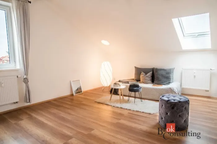 Prodej bytu 2+kk, Šestajovice, Komenského, 69 m2