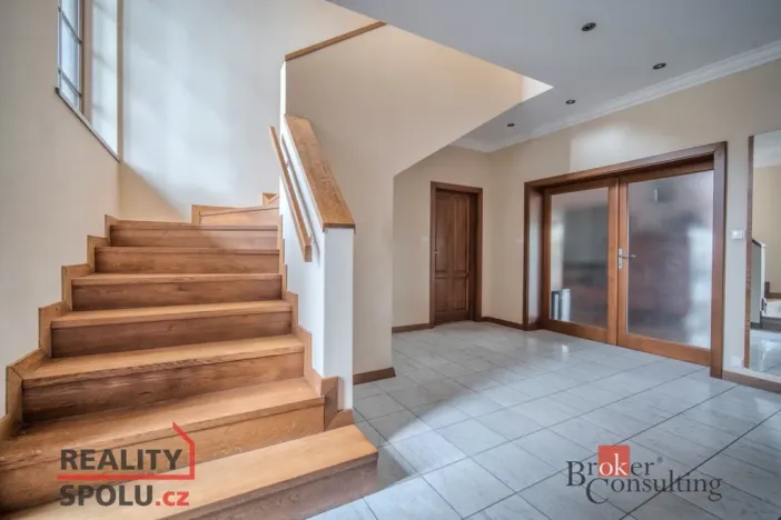 Prodej rodinného domu, Praha - Horní Počernice, Zárybnická, 307 m2