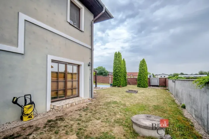 Prodej rodinného domu, Praha - Horní Počernice, Zárybnická, 307 m2