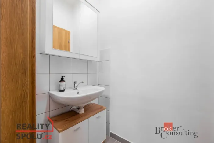 Pronájem kanceláře, Jablonec nad Nisou, 88 m2