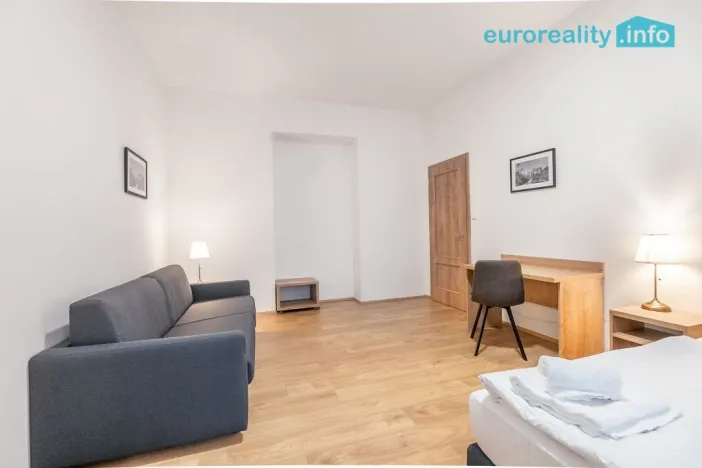 Pronájem bytu 2+1, Mladá Boleslav, náměstí Míru, 69 m2