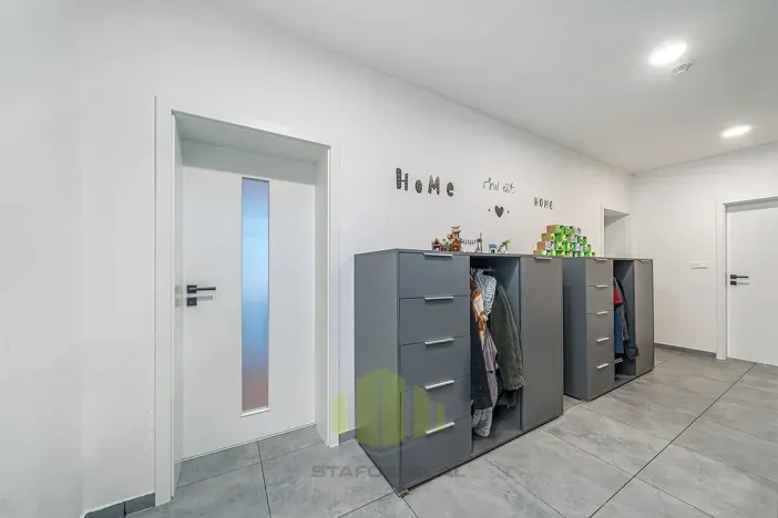 Prodej rodinného domu, Ústín, 128 m2