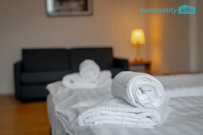 Pronájem bytu 2+1, Mladá Boleslav, náměstí Míru, 73 m2