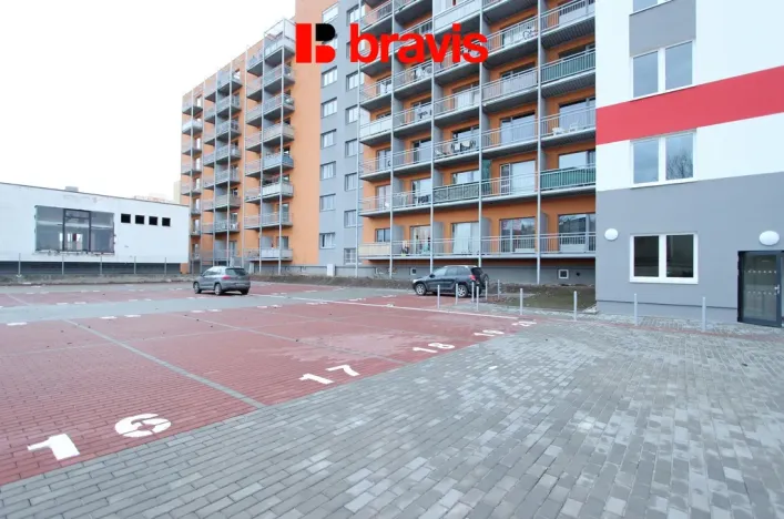 Pronájem garáže, Brno - Královo Pole, Božetěchova, 16 m2