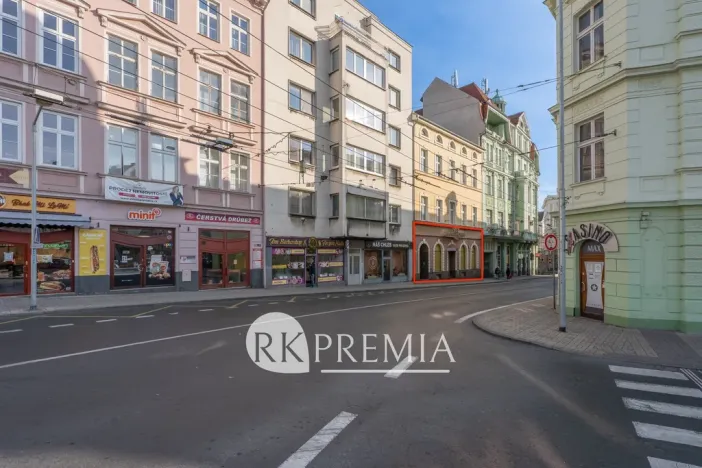 Pronájem obchodního prostoru, Teplice, Školní, 130 m2