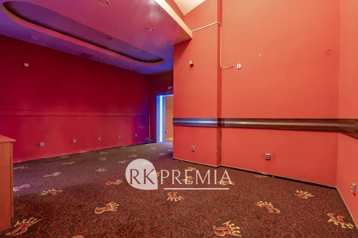 Pronájem obchodního prostoru, Teplice, Školní, 130 m2