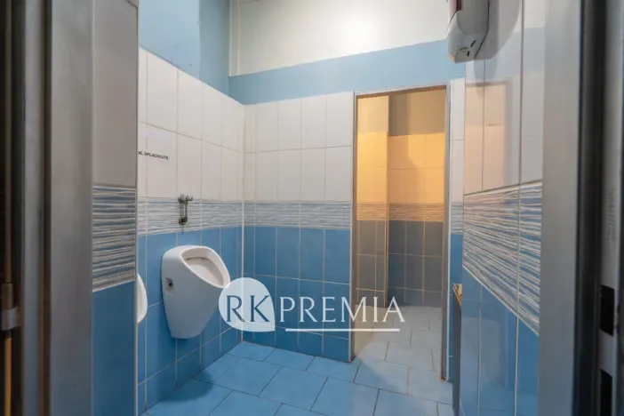 Pronájem obchodního prostoru, Teplice, Školní, 130 m2