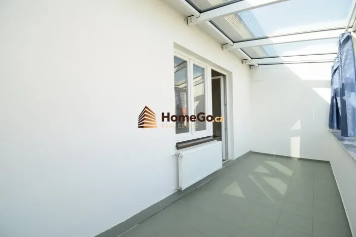 Pronájem bytu 1+kk, Praha - Nusle, Lounských, 46 m2