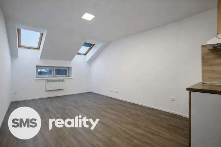Pronájem bytu 1+kk, Opava, Hany Kvapilové, 27 m2