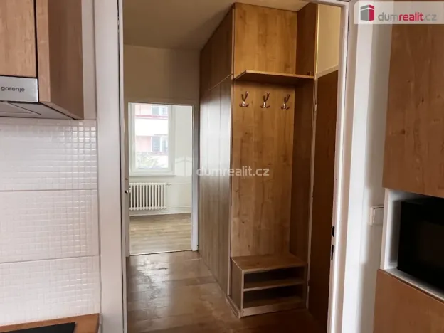 Prodej bytu 2+kk, Zlín, U Trojáku, 36 m2