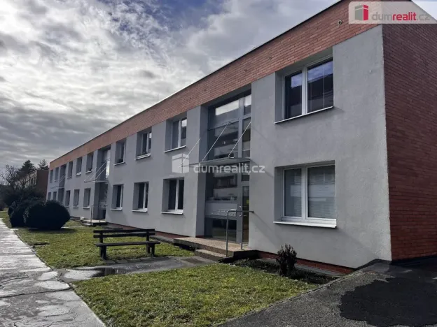 Prodej bytu 2+kk, Zlín, U Trojáku, 36 m2