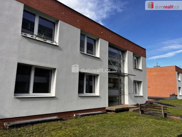 Pronájem bytu 2+kk, Zlín, U Trojáku, 36 m2