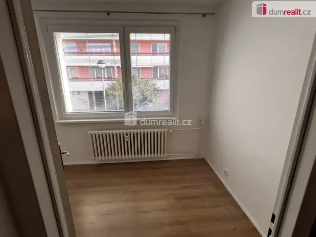 Pronájem bytu 2+kk, Zlín, U Trojáku, 36 m2