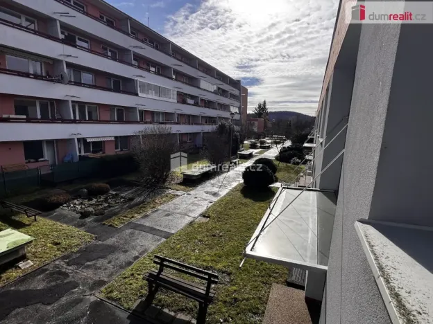 Pronájem bytu 2+kk, Zlín, U Trojáku, 36 m2