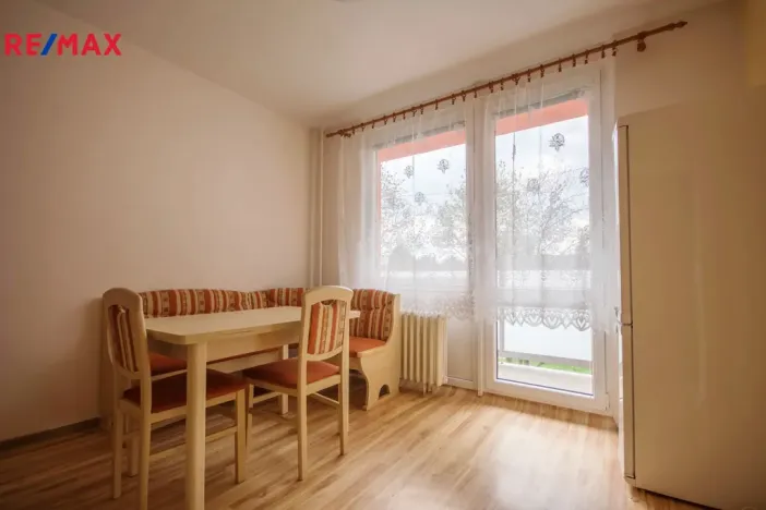 Prodej bytu 2+1, Hradec Králové - Třebeš, Hradecká, 46 m2