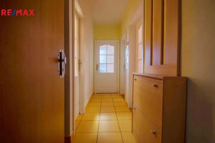 Prodej bytu 2+1, Hradec Králové - Třebeš, Hradecká, 46 m2