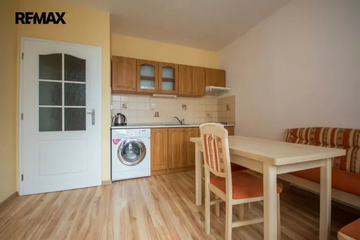 Prodej bytu 2+1, Hradec Králové - Třebeš, Hradecká, 46 m2