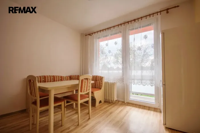 Prodej bytu 2+1, Hradec Králové - Třebeš, Hradecká, 46 m2