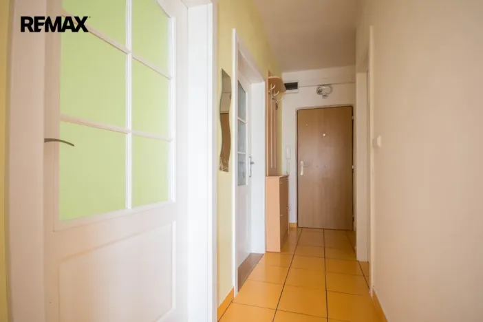 Prodej bytu 2+1, Hradec Králové - Třebeš, Hradecká, 46 m2