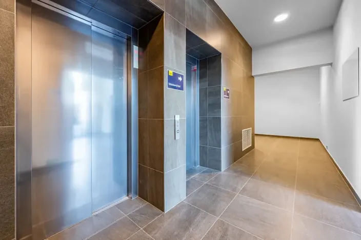 Pronájem bytu 1+kk, Praha, Poděbradská, 32 m2