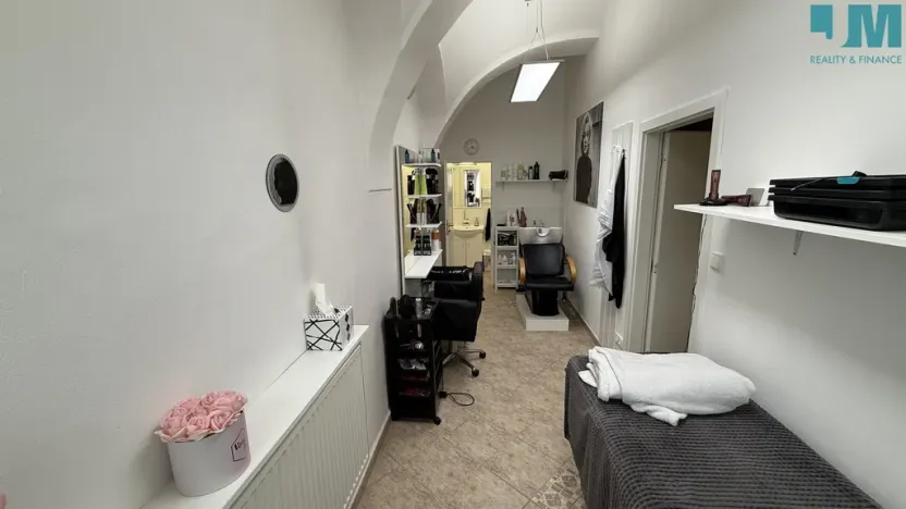 Pronájem komerční nemovitosti, Třebíč, Hasskova, 13 m2