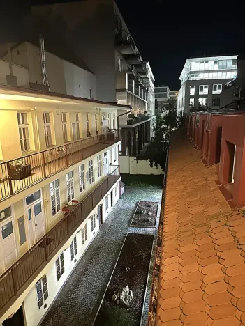 Pronájem bytu 2+kk, Praha - Karlín, Karlínské náměstí, 67 m2