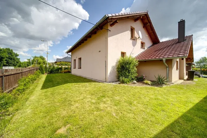 Prodej rodinného domu, Srby, 171 m2