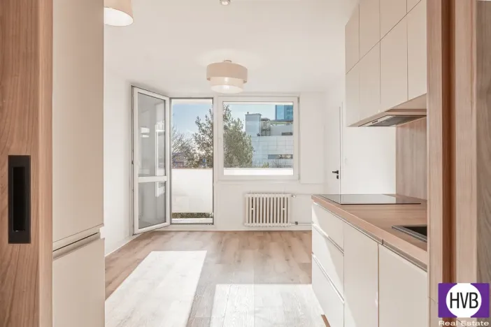 Pronájem bytu 2+kk, Praha, Hvězdova, 44 m2