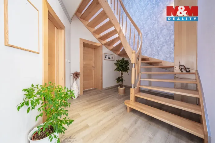 Prodej rodinného domu, Chomutov, Jarní, 190 m2