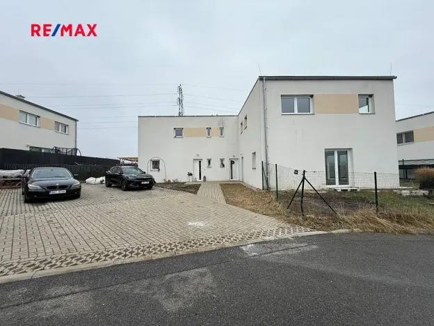 Pronájem bytu 4+kk, Králův Dvůr, Na Vinohradech, 95 m2